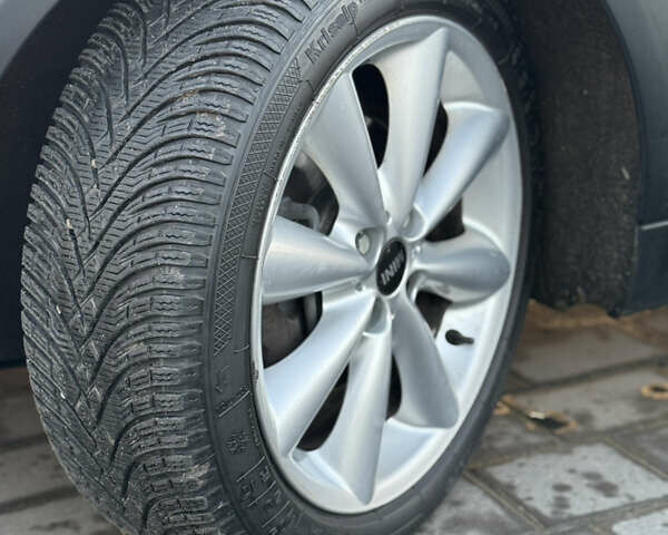 Чорний Міні Cooper, об'ємом двигуна 1.6 л та пробігом 272 тис. км за 6900 $, фото 13 на Automoto.ua