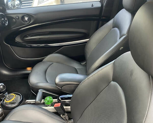 Чорний Міні Cooper, об'ємом двигуна 1.6 л та пробігом 248 тис. км за 12999 $, фото 13 на Automoto.ua