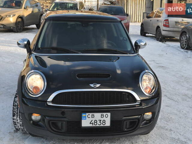 Чорний Міні Cooper, об'ємом двигуна 1.6 л та пробігом 123 тис. км за 8900 $, фото 1 на Automoto.ua