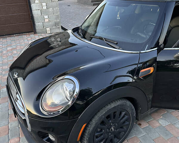 Чорний Міні Cooper, об'ємом двигуна 1.5 л та пробігом 118 тис. км за 14500 $, фото 10 на Automoto.ua