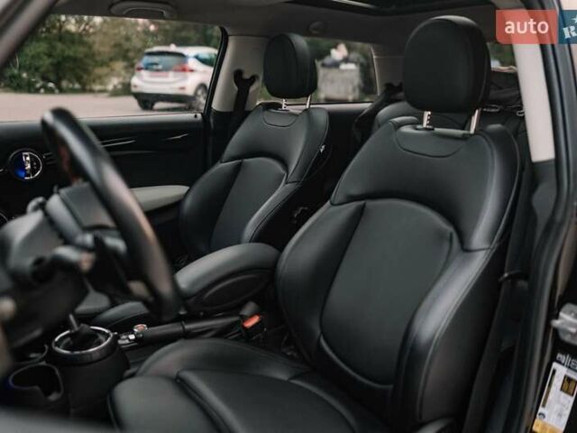 Черный Мини Купер, объемом двигателя 2 л и пробегом 160 тыс. км за 13300 $, фото 13 на Automoto.ua