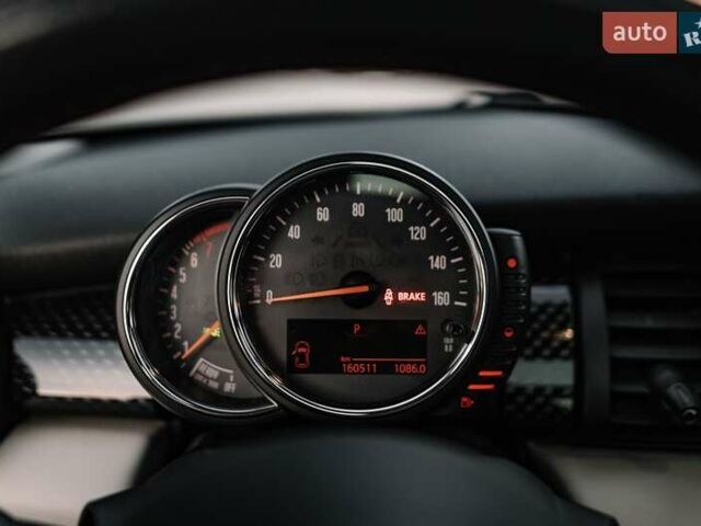 Черный Мини Купер, объемом двигателя 2 л и пробегом 160 тыс. км за 13300 $, фото 8 на Automoto.ua