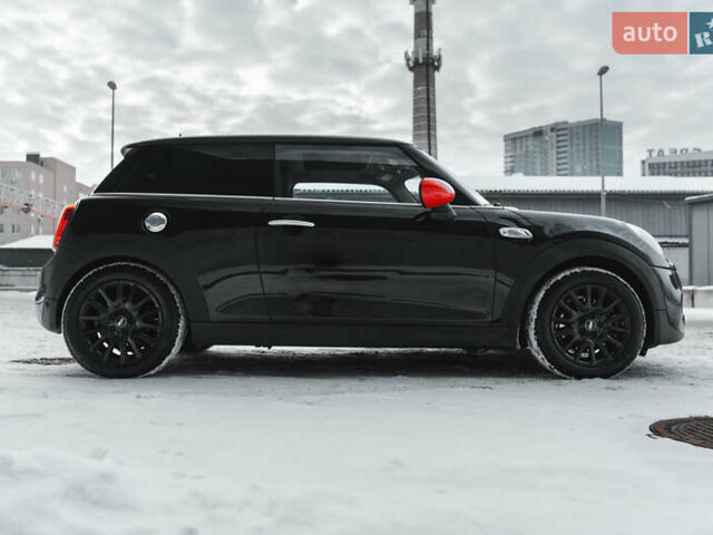 Чорний Міні Cooper, об'ємом двигуна 2 л та пробігом 134 тис. км за 10500 $, фото 11 на Automoto.ua