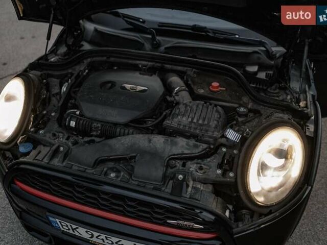 Черный Мини Купер, объемом двигателя 2 л и пробегом 160 тыс. км за 13300 $, фото 17 на Automoto.ua