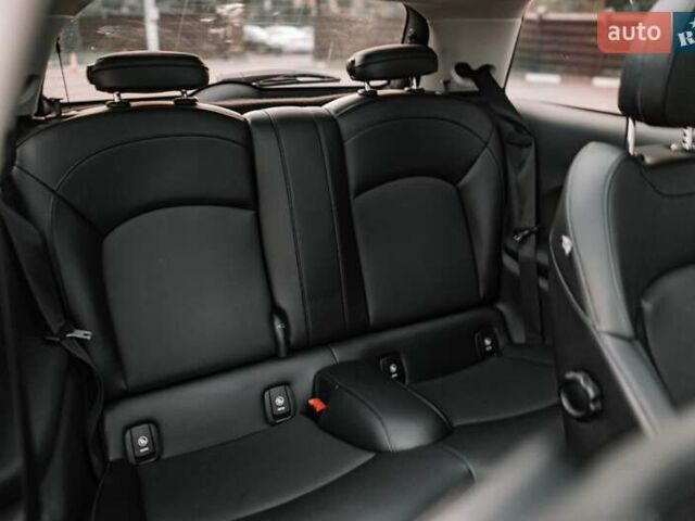 Черный Мини Купер, объемом двигателя 2 л и пробегом 160 тыс. км за 13300 $, фото 15 на Automoto.ua