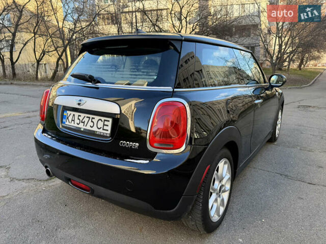 Черный Мини Купер, объемом двигателя 1.5 л и пробегом 125 тыс. км за 10700 $, фото 5 на Automoto.ua