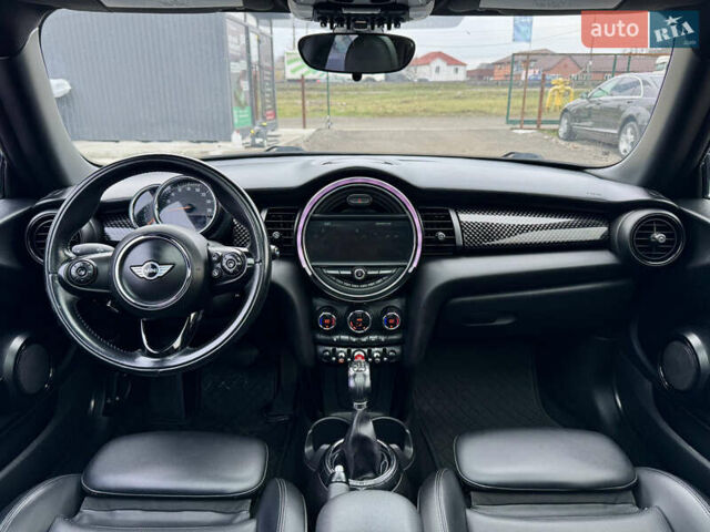 Черный Мини Купер, объемом двигателя 2 л и пробегом 155 тыс. км за 13490 $, фото 14 на Automoto.ua