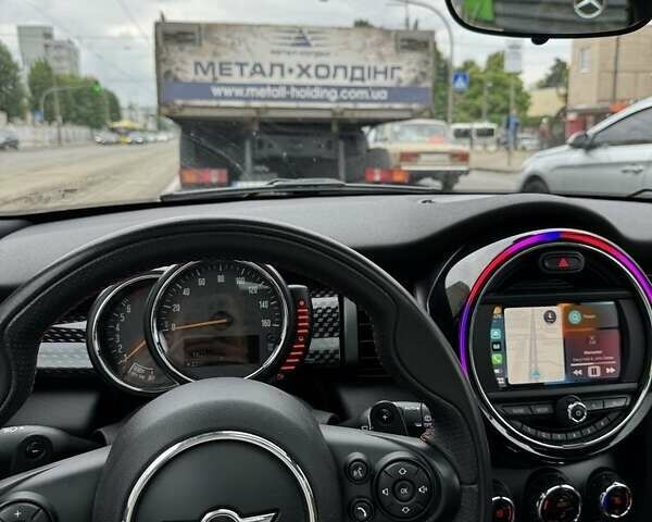 Чорний Міні Cooper, об'ємом двигуна 2 л та пробігом 70 тис. км за 14999 $, фото 7 на Automoto.ua