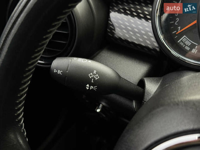 Черный Мини Купер, объемом двигателя 2 л и пробегом 155 тыс. км за 13490 $, фото 16 на Automoto.ua