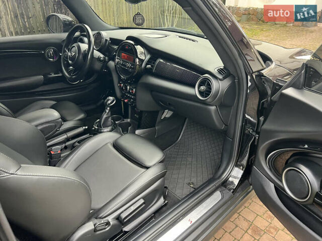 Чорний Міні Cooper, об'ємом двигуна 2 л та пробігом 177 тис. км за 11900 $, фото 72 на Automoto.ua