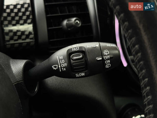 Черный Мини Купер, объемом двигателя 2 л и пробегом 155 тыс. км за 13490 $, фото 20 на Automoto.ua