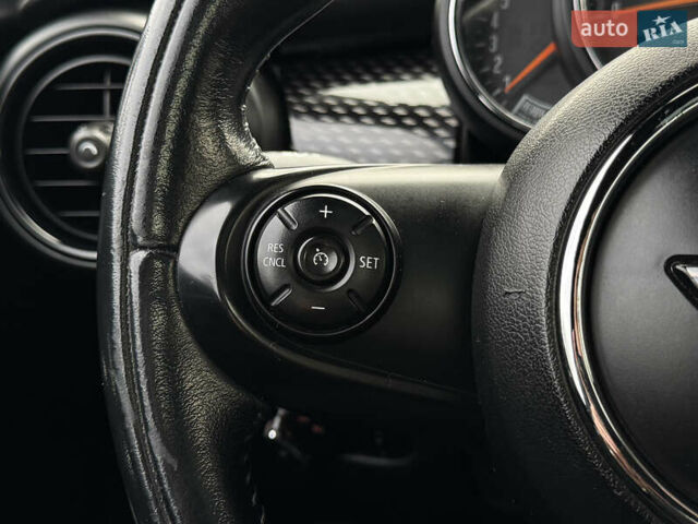 Черный Мини Купер, объемом двигателя 2 л и пробегом 155 тыс. км за 13490 $, фото 17 на Automoto.ua