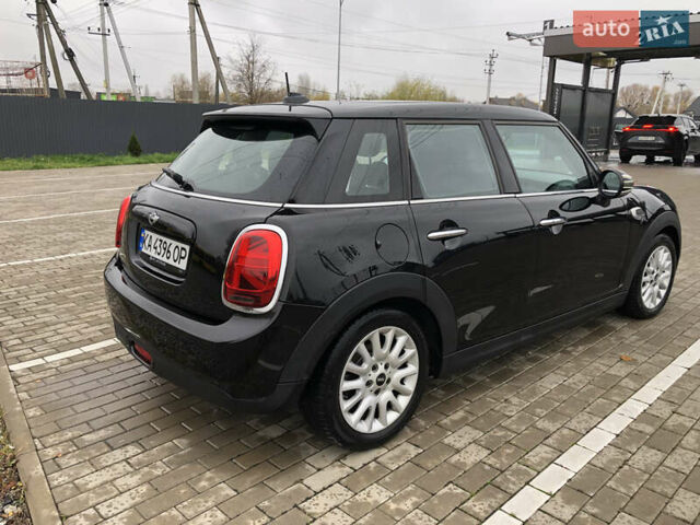 Черный Мини Купер, объемом двигателя 1.5 л и пробегом 163 тыс. км за 12500 $, фото 4 на Automoto.ua