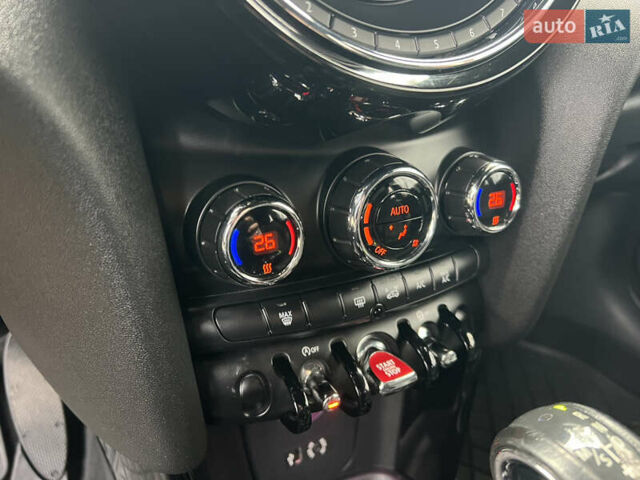 Чорний Міні Cooper, об'ємом двигуна 2 л та пробігом 177 тис. км за 11900 $, фото 58 на Automoto.ua
