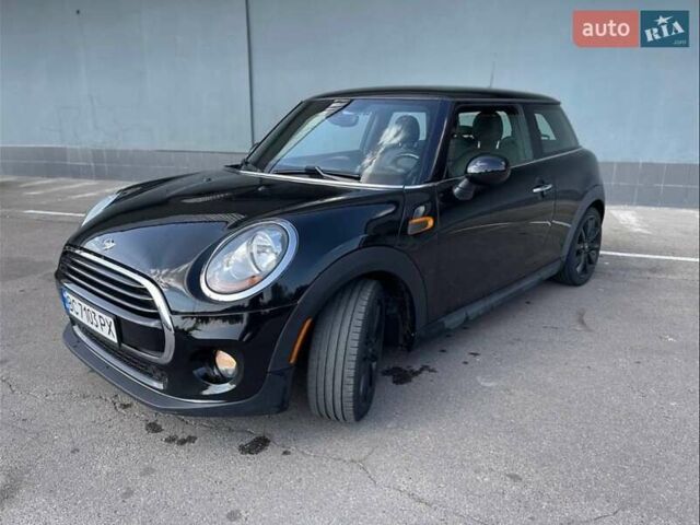 Чорний Міні Cooper, об'ємом двигуна 1.5 л та пробігом 176 тис. км за 13200 $, фото 1 на Automoto.ua