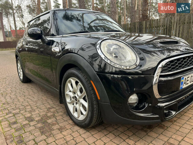 Чорний Міні Cooper, об'ємом двигуна 2 л та пробігом 177 тис. км за 11900 $, фото 20 на Automoto.ua