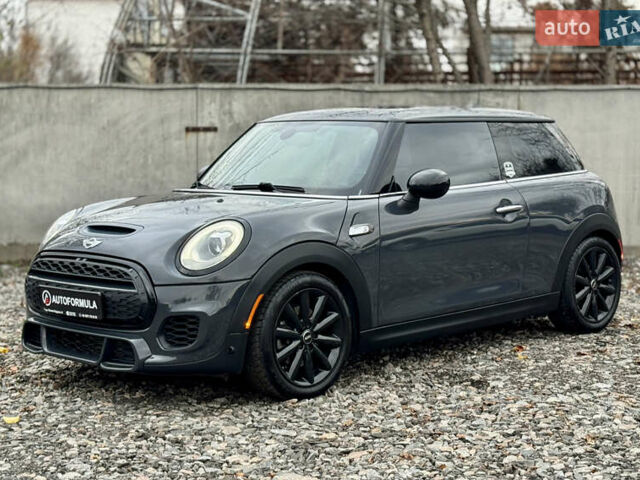 Черный Мини Купер, объемом двигателя 2 л и пробегом 155 тыс. км за 13490 $, фото 4 на Automoto.ua