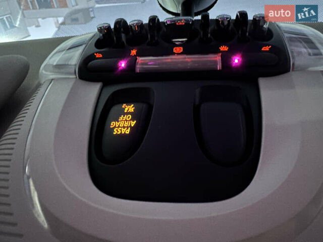 Черный Мини Купер, объемом двигателя 1.5 л и пробегом 163 тыс. км за 12500 $, фото 40 на Automoto.ua