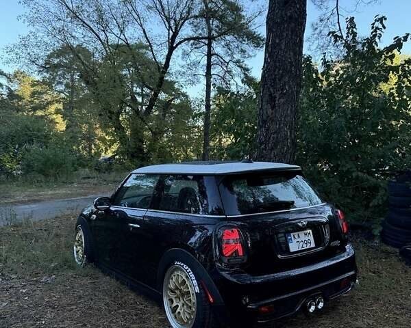 Чорний Міні Cooper, об'ємом двигуна 2 л та пробігом 70 тис. км за 14999 $, фото 1 на Automoto.ua