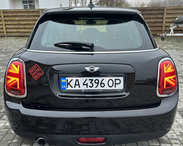 Черный Мини Купер, объемом двигателя 1.5 л и пробегом 163 тыс. км за 12500 $, фото 21 на Automoto.ua