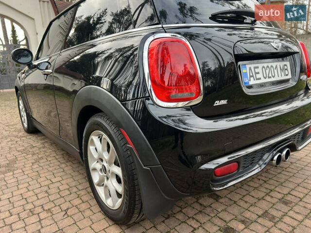 Чорний Міні Cooper, об'ємом двигуна 2 л та пробігом 177 тис. км за 11900 $, фото 29 на Automoto.ua