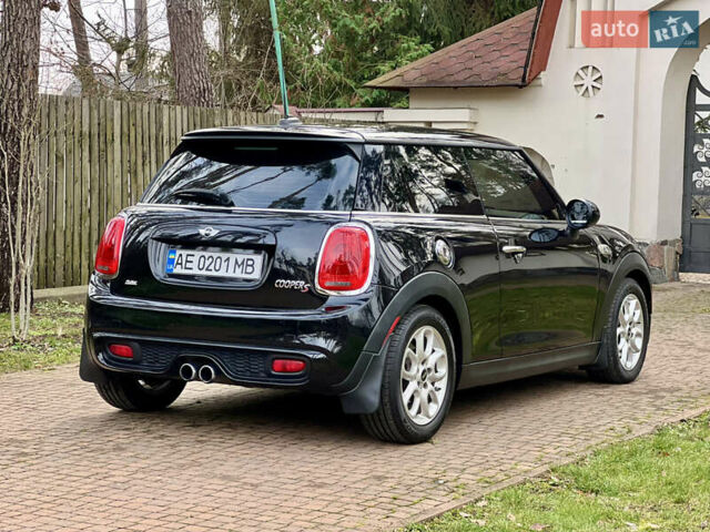 Чорний Міні Cooper, об'ємом двигуна 2 л та пробігом 177 тис. км за 11900 $, фото 5 на Automoto.ua