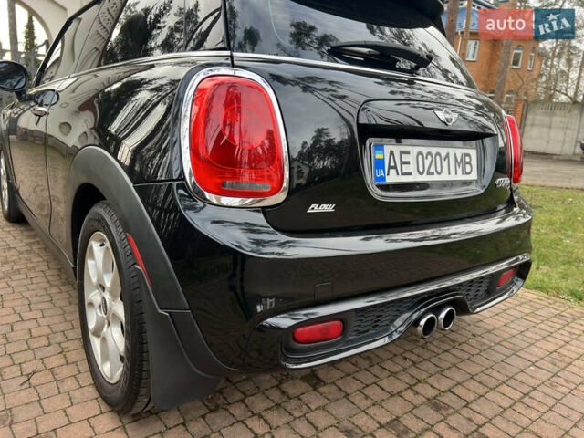 Чорний Міні Cooper, об'ємом двигуна 2 л та пробігом 177 тис. км за 11900 $, фото 28 на Automoto.ua