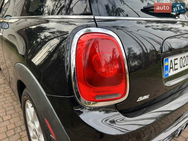 Чорний Міні Cooper, об'ємом двигуна 2 л та пробігом 177 тис. км за 11900 $, фото 27 на Automoto.ua