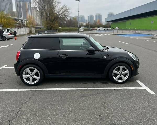 Чорний Міні Cooper, об'ємом двигуна 1.5 л та пробігом 120 тис. км за 9800 $, фото 6 на Automoto.ua