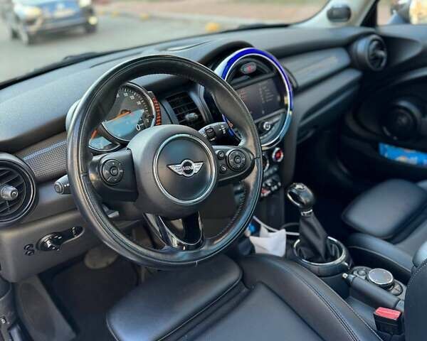 Мини Купер 2015 в Одессе на Automoto.ua Черный Мини Купер, объемом двигателя 1.5 л и пробегом 98 тыс. км за 12500 $, фото 2 на Automoto.ua