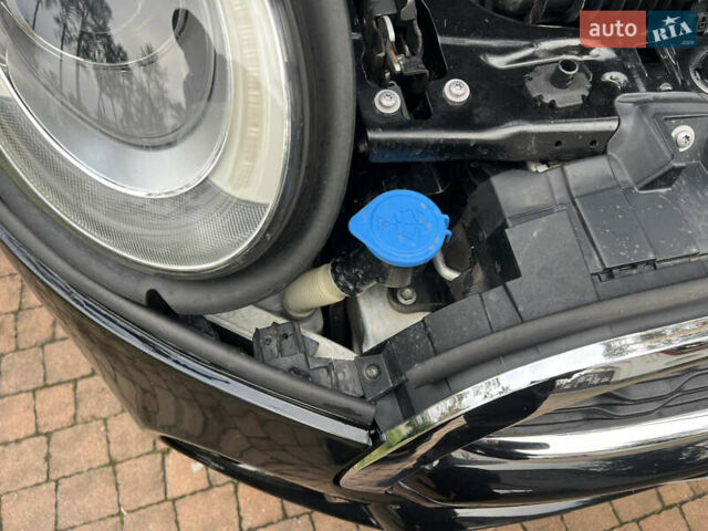 Чорний Міні Cooper, об'ємом двигуна 2 л та пробігом 177 тис. км за 11900 $, фото 102 на Automoto.ua