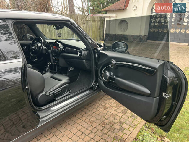 Чорний Міні Cooper, об'ємом двигуна 2 л та пробігом 177 тис. км за 11900 $, фото 71 на Automoto.ua