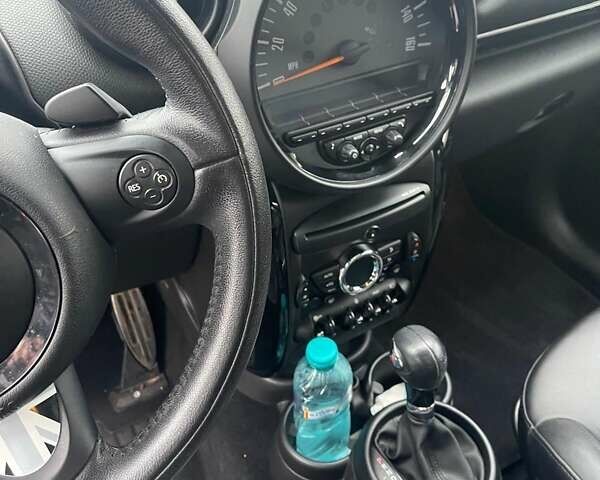 Чорний Міні Cooper, об'ємом двигуна 1.6 л та пробігом 76 тис. км за 12900 $, фото 6 на Automoto.ua