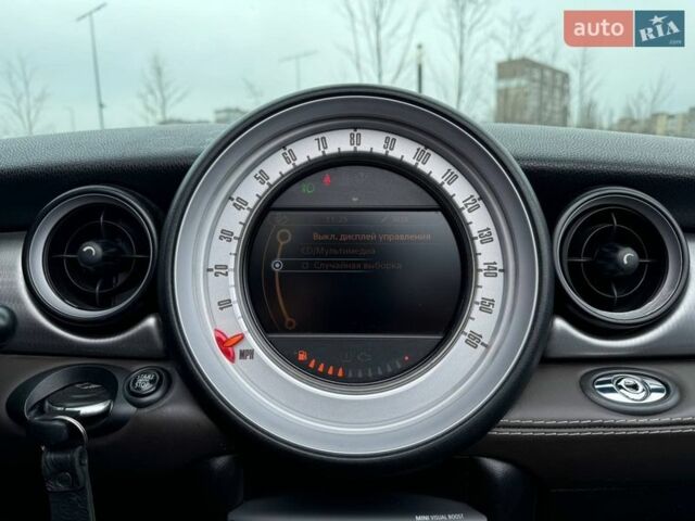 Черный Мини Купер, объемом двигателя 1.6 л и пробегом 96 тыс. км за 15990 $, фото 20 на Automoto.ua