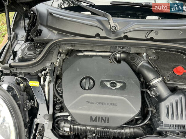 Чорний Міні Cooper, об'ємом двигуна 2 л та пробігом 177 тис. км за 11900 $, фото 95 на Automoto.ua