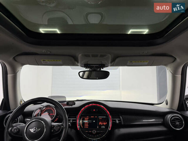 Черный Мини Купер, объемом двигателя 0 л и пробегом 53 тыс. км за 16999 $, фото 15 на Automoto.ua