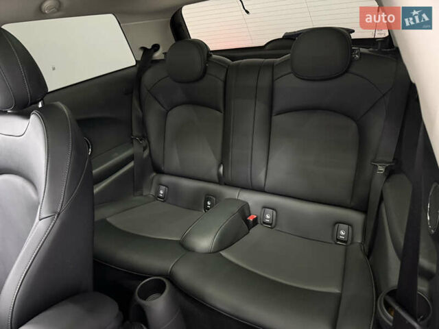 Черный Мини Купер, объемом двигателя 0 л и пробегом 53 тыс. км за 16999 $, фото 27 на Automoto.ua