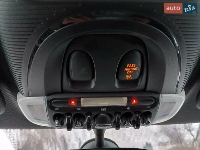 Черный Мини Купер, объемом двигателя 2 л и пробегом 128 тыс. км за 15700 $, фото 18 на Automoto.ua