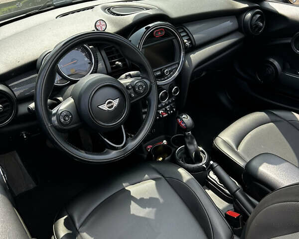 Черный Мини Купер, объемом двигателя 1.5 л и пробегом 140 тыс. км за 14200 $, фото 14 на Automoto.ua