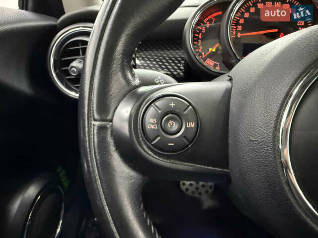 Черный Мини Купер, объемом двигателя 0 л и пробегом 53 тыс. км за 16999 $, фото 12 на Automoto.ua