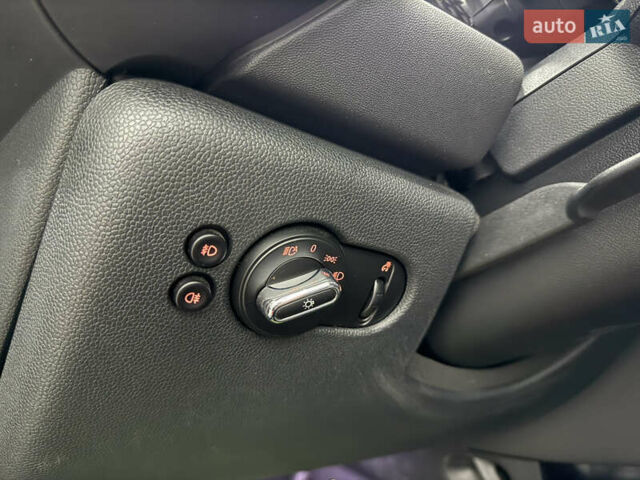 Черный Мини Купер, объемом двигателя 0 л и пробегом 53 тыс. км за 16999 $, фото 23 на Automoto.ua