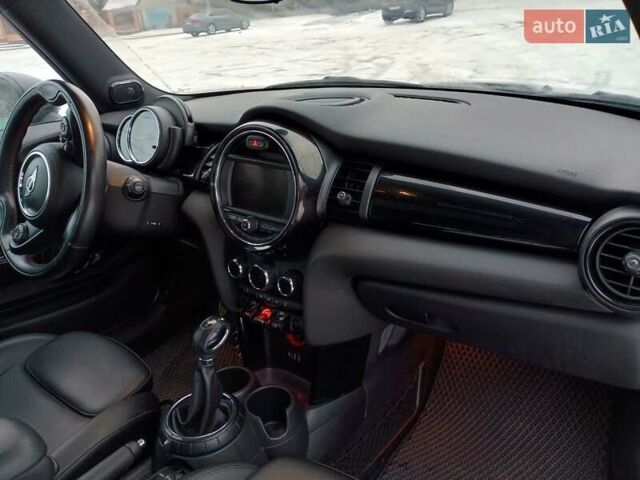 Черный Мини Купер, объемом двигателя 2 л и пробегом 128 тыс. км за 15700 $, фото 14 на Automoto.ua