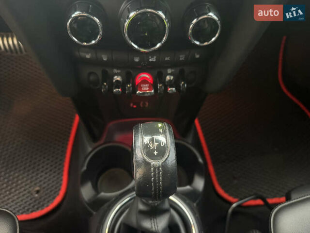 Мини Купер 2016 в Киеве на Automoto.ua Черный Мини Купер, объемом двигателя 2 л и пробегом 142 тыс. км за 14500 $, фото 13 на Automoto.ua