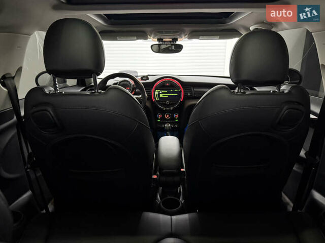 Черный Мини Купер, объемом двигателя 2 л и пробегом 53 тыс. км за 16999 $, фото 26 на Automoto.ua