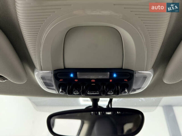 Черный Мини Купер, объемом двигателя 2 л и пробегом 53 тыс. км за 16999 $, фото 16 на Automoto.ua