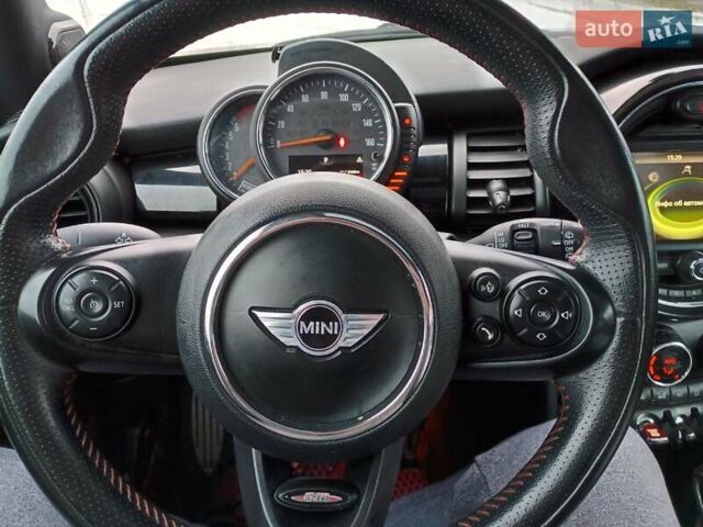 Черный Мини Купер, объемом двигателя 2 л и пробегом 128 тыс. км за 15700 $, фото 17 на Automoto.ua