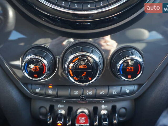 Черный Мини Купер, объемом двигателя 1.5 л и пробегом 155 тыс. км за 15000 $, фото 43 на Automoto.ua