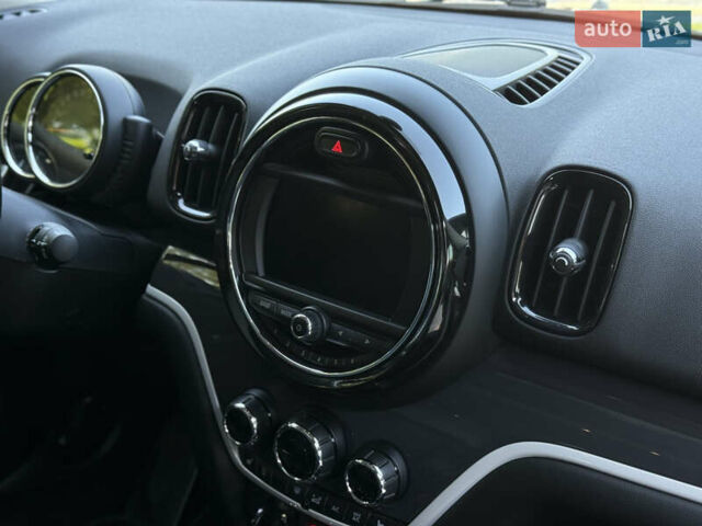 Мини Купер 2017 в Ивано-Франковске на Automoto.ua Черный Мини Купер, объемом двигателя 2 л и пробегом 64 тыс. км за 19200 $, фото 12 на Automoto.ua