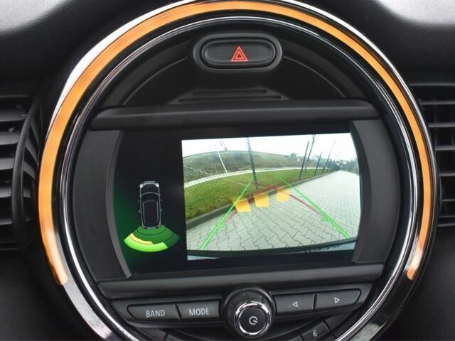 Чорний Міні Cooper, об'ємом двигуна 1.5 л та пробігом 85 тис. км за 13700 $, фото 9 на Automoto.ua