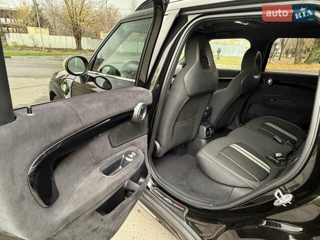 Черный Мини Купер, объемом двигателя 1.5 л и пробегом 108 тыс. км за 21100 $, фото 12 на Automoto.ua